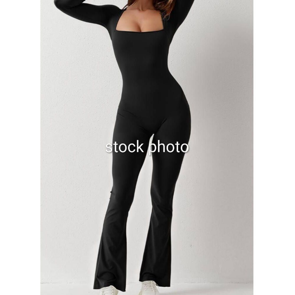 Qinsen jumpsuit size medium